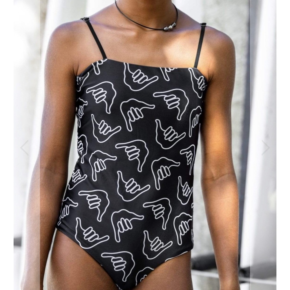 Of one sea, XL, Brand new. Women's Strappy One Piece in Black Shaka